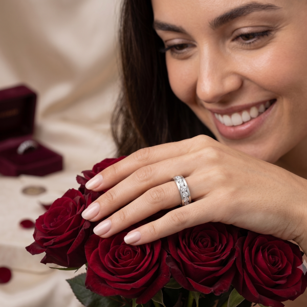 frau mit einem Ring